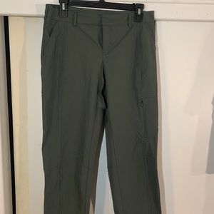 kirkland hiking pants size 4